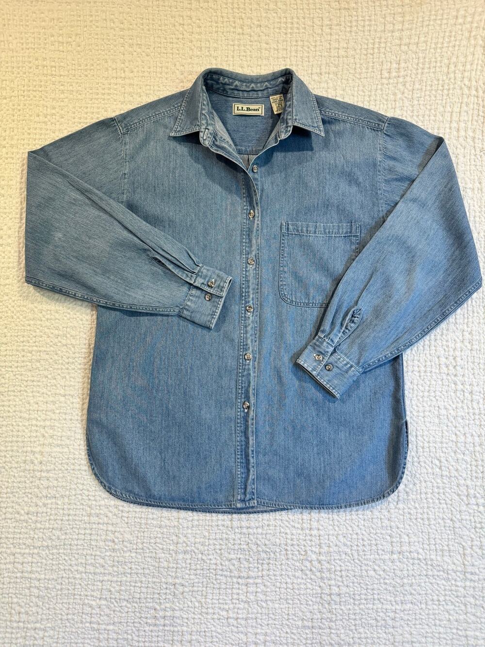 Vintage L.L.Bean Women’s Denim Shirt Small Made in Hong Kong 100% Cotton
